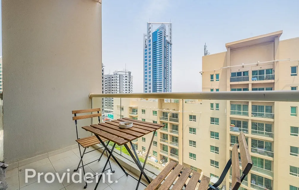 Apartment - Provident Estate