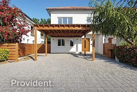 Villa - Provident Estate