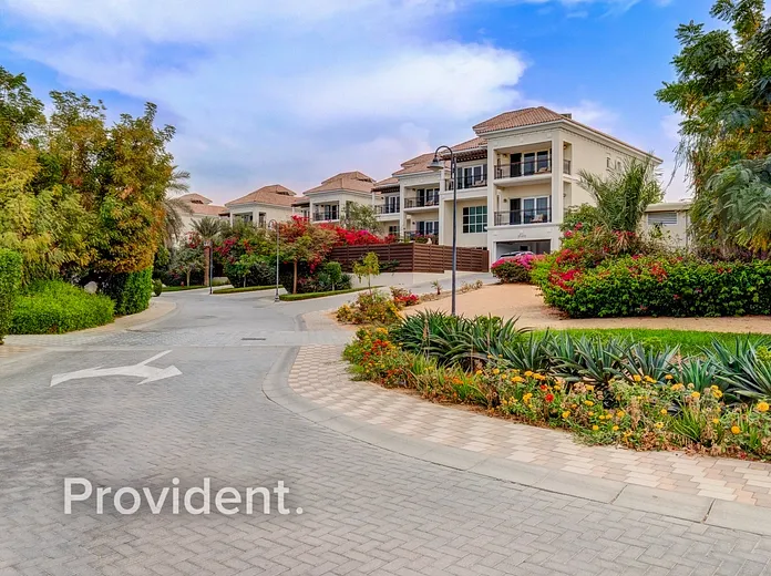 Villa - Provident Estate