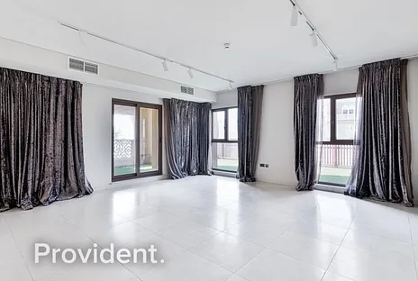 Apartment - Provident Estate