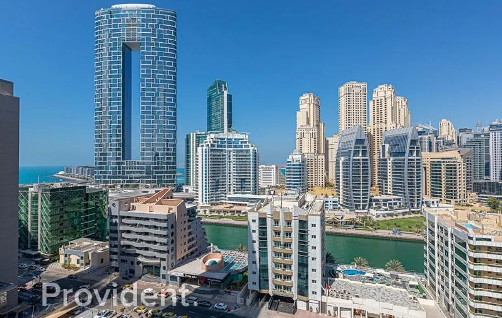 Apartment - Provident Estate