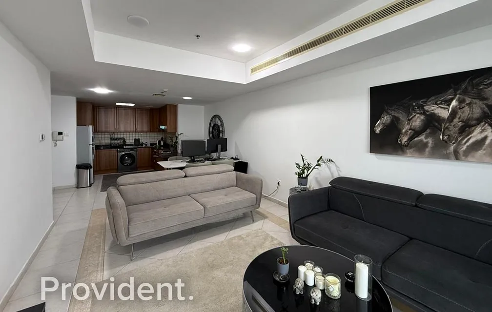 Apartment - Provident Estate