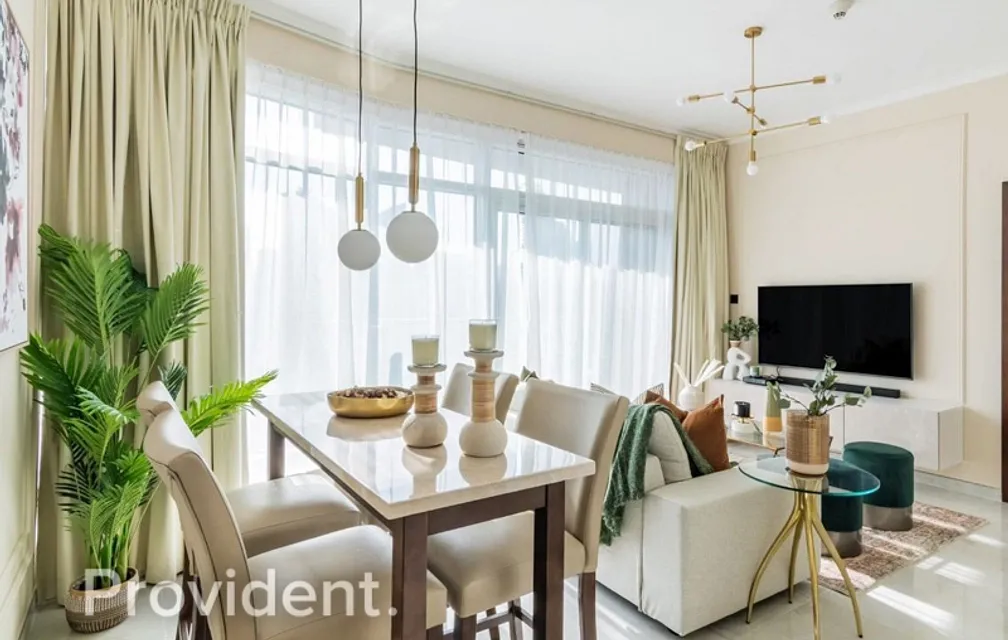 Apartment - Provident Estate