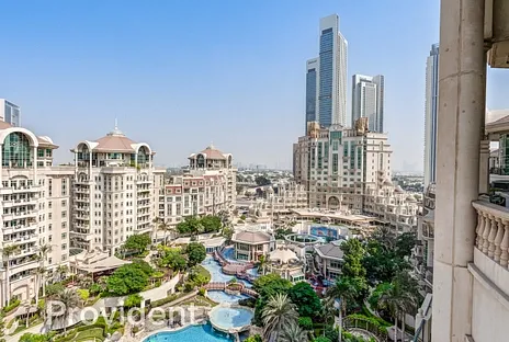 Hotel & Hotel Apartment