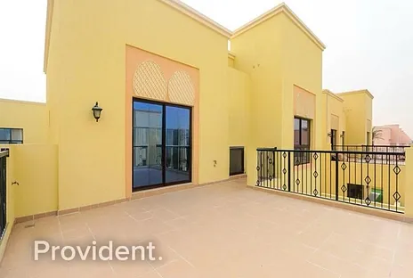 Villa - Provident Estate