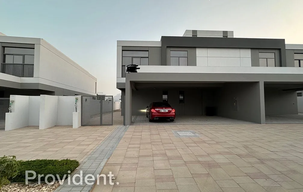 Villa - Provident Estate