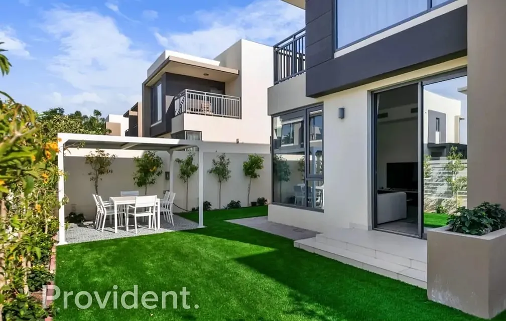 Villa - Provident Estate