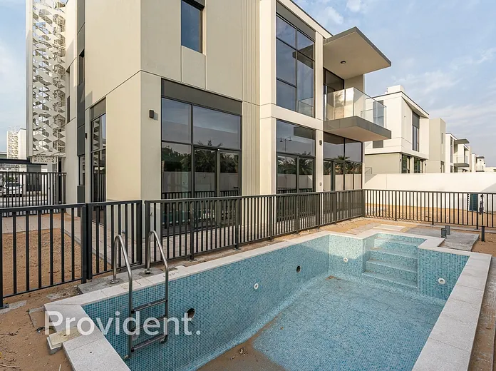 Villa - Provident Estate