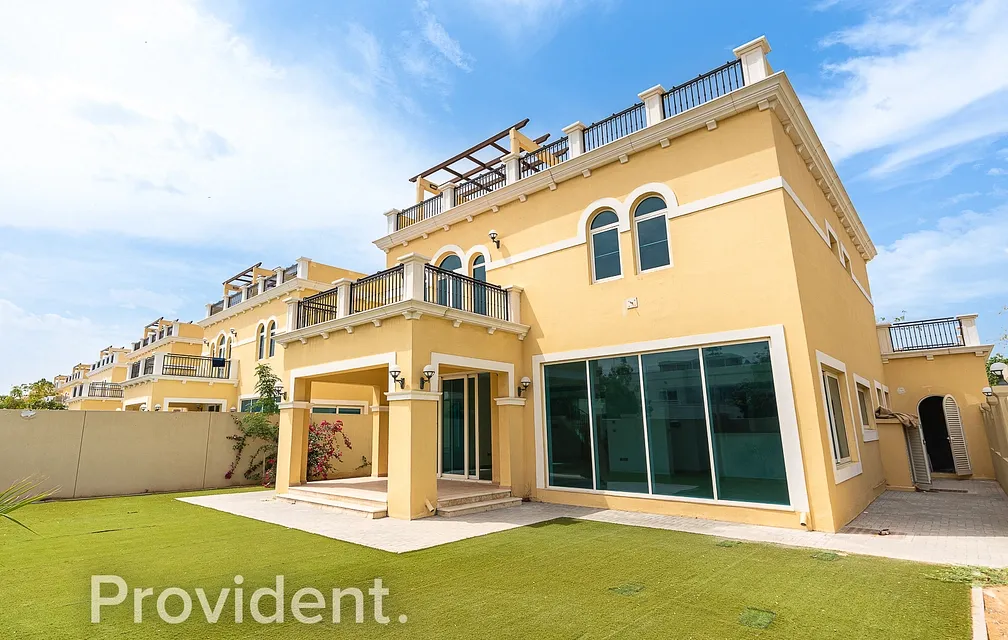 Villa - Provident Estate