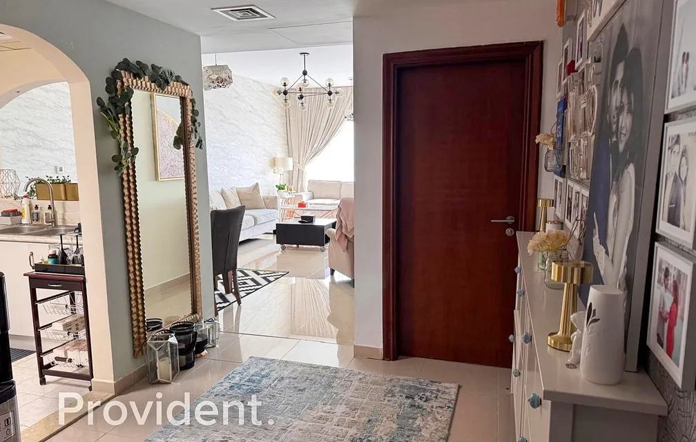 Apartment - Provident Estate