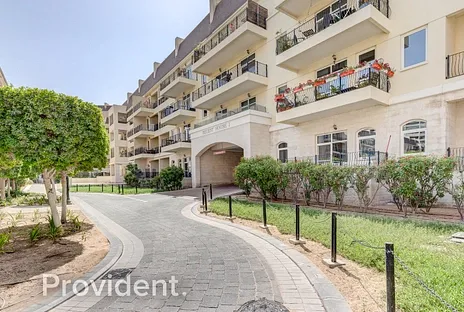 Apartment - Provident Estate