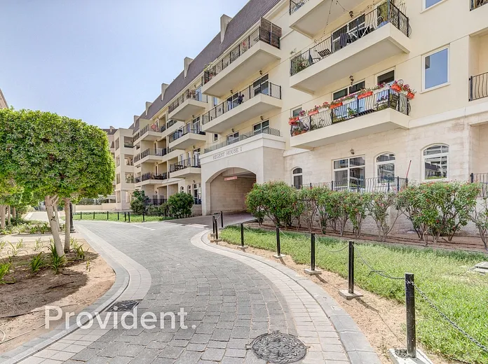 Apartment - Provident Estate