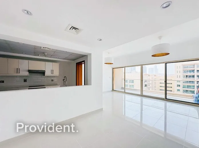 Apartment - Provident Estate