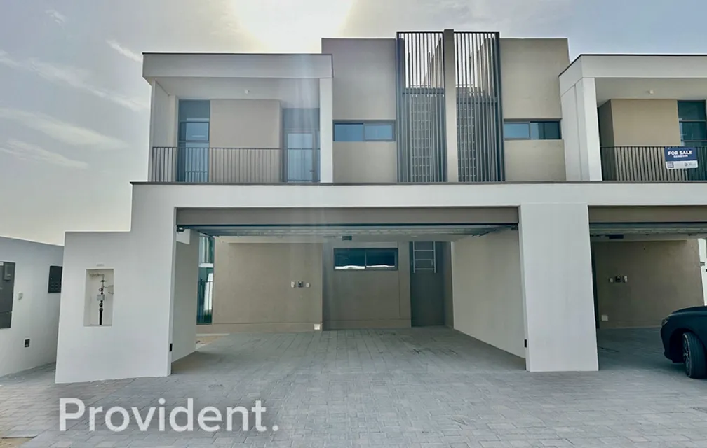 Villa - Provident Estate