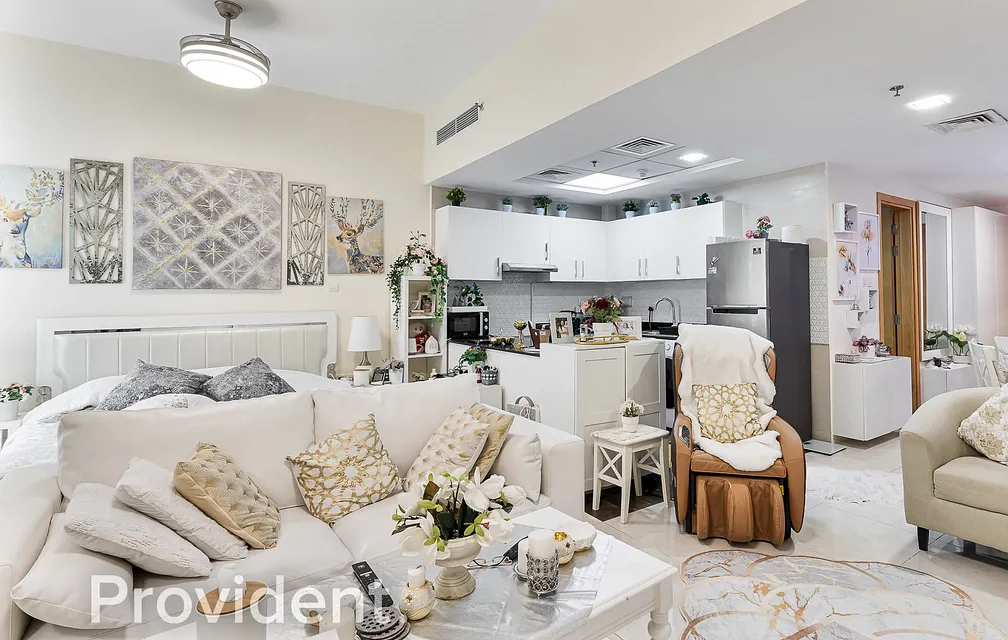 Apartment,Studio - Provident Estate