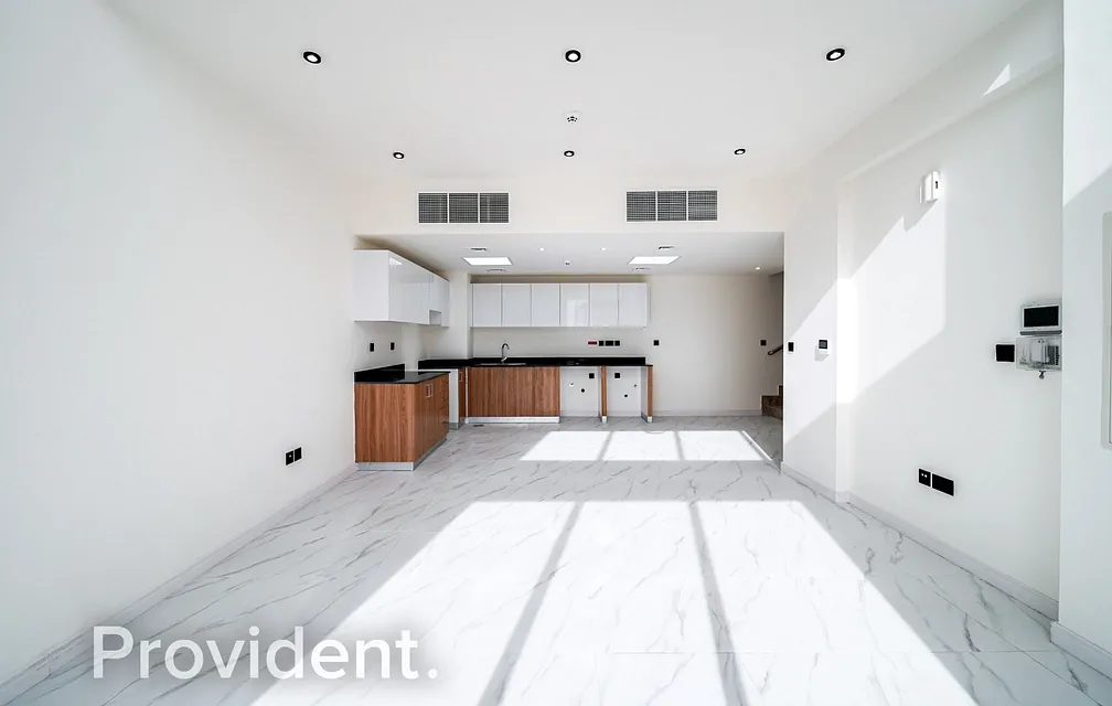 Villa - Provident Estate