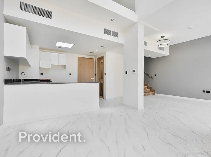 Villa - Provident Estate