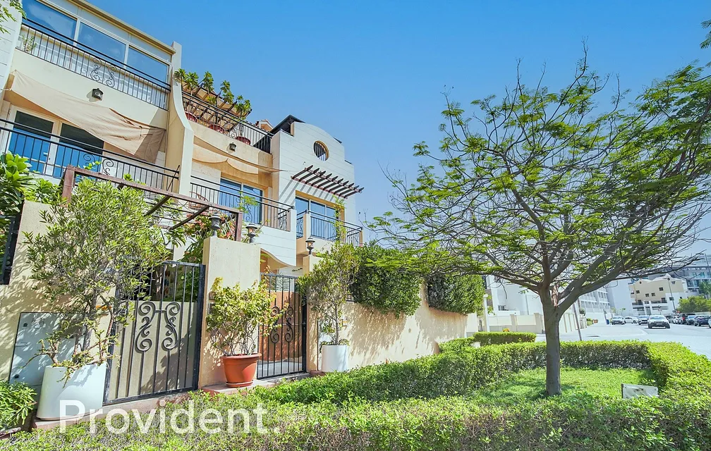 Villa - Provident Estate