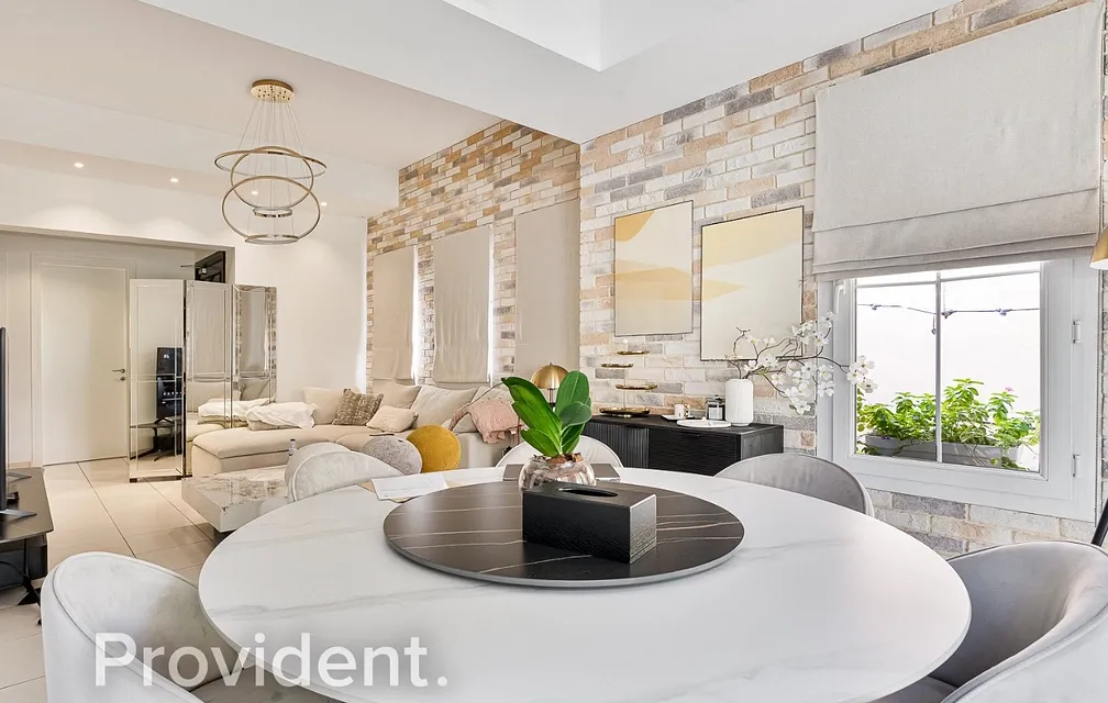 Villa - Provident Estate