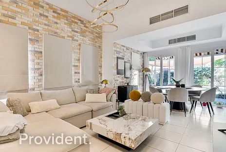 Villa - Provident Estate