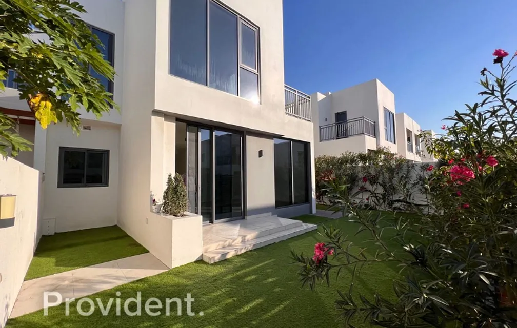 Villa - Provident Estate