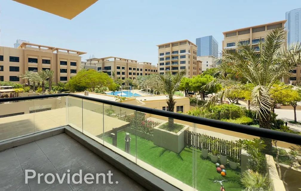 Apartment - Provident Estate