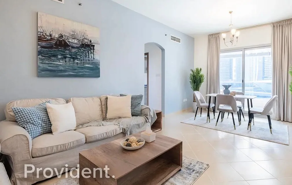 Apartment - Provident Estate