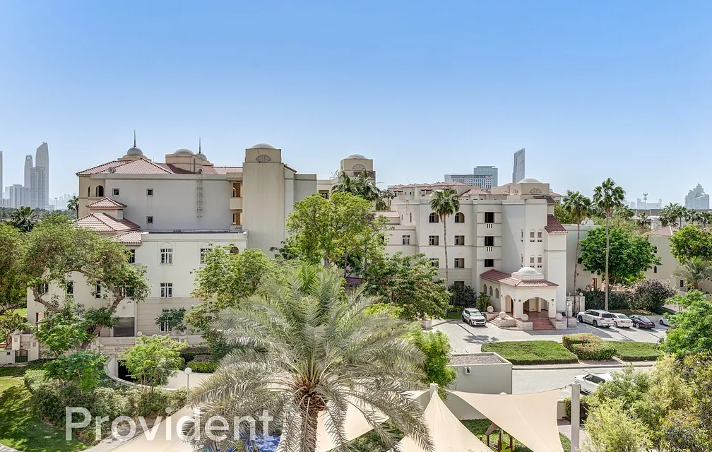 Apartment - Provident Estate