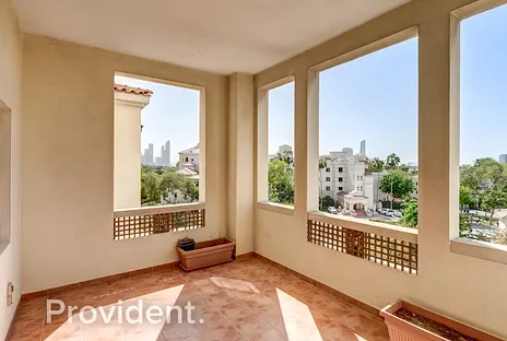 Apartment - Provident Estate