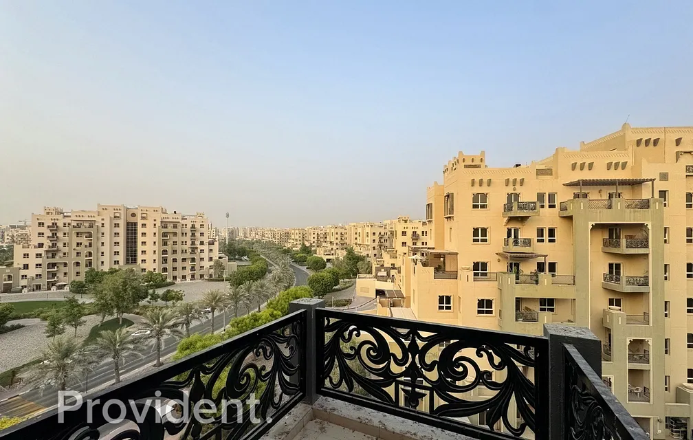 Apartment - Provident Estate