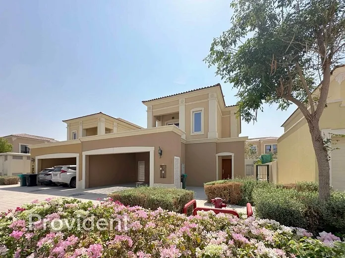 Villa - Provident Estate