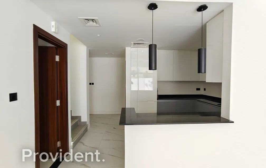 Villa - Provident Estate