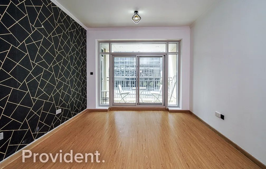 Apartment - Provident Estate