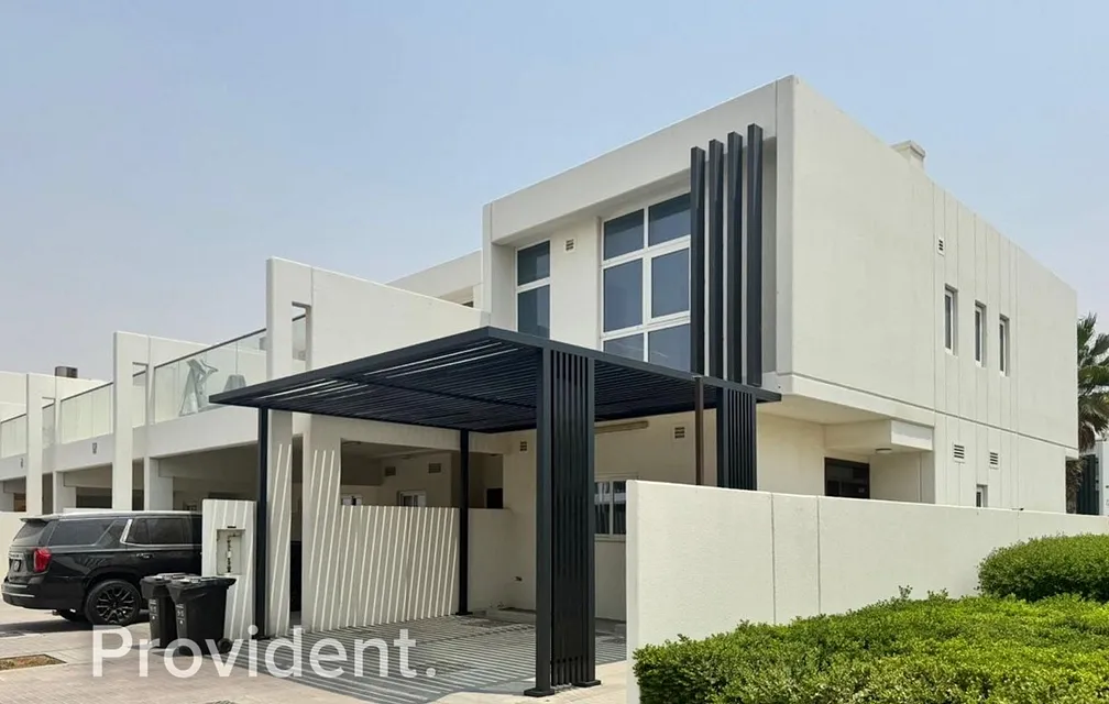 Villa - Provident Estate