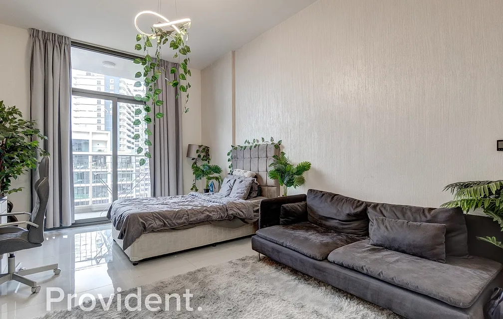 Apartment,Studio - Provident Estate