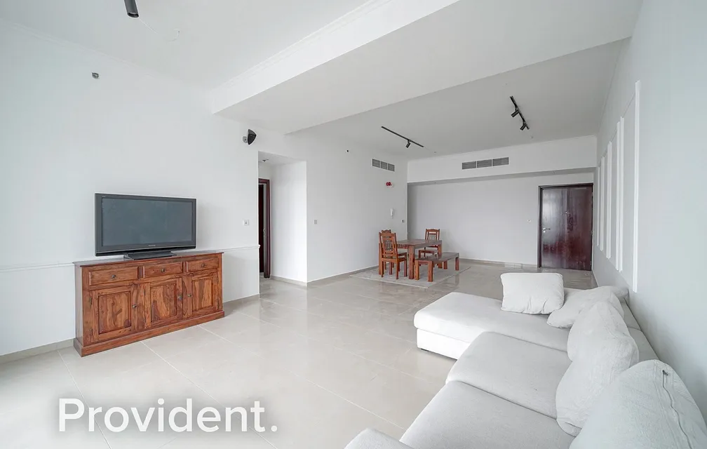 Apartment - Provident Estate