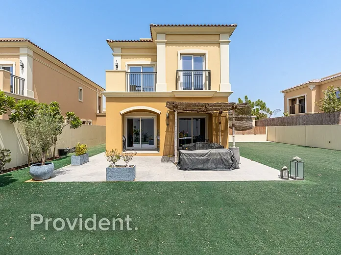 Villa - Provident Estate