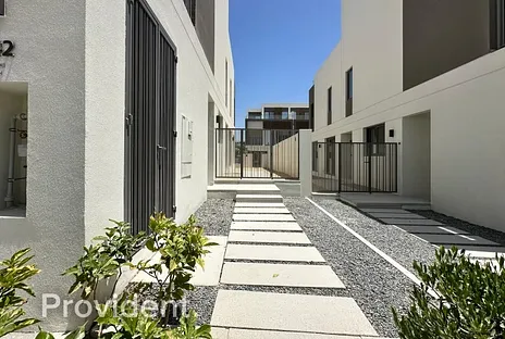Villa - Provident Estate