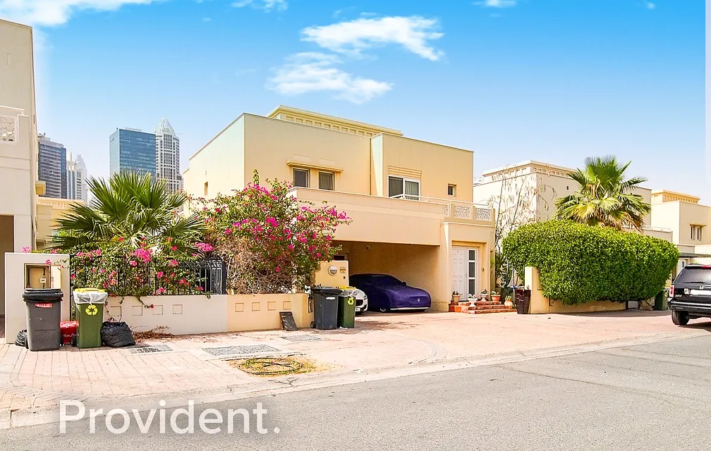 Villa - Provident Estate
