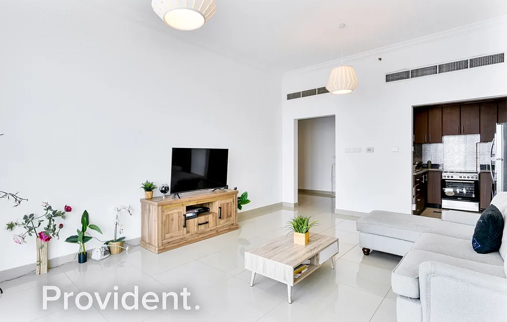 Apartment - Provident Estate