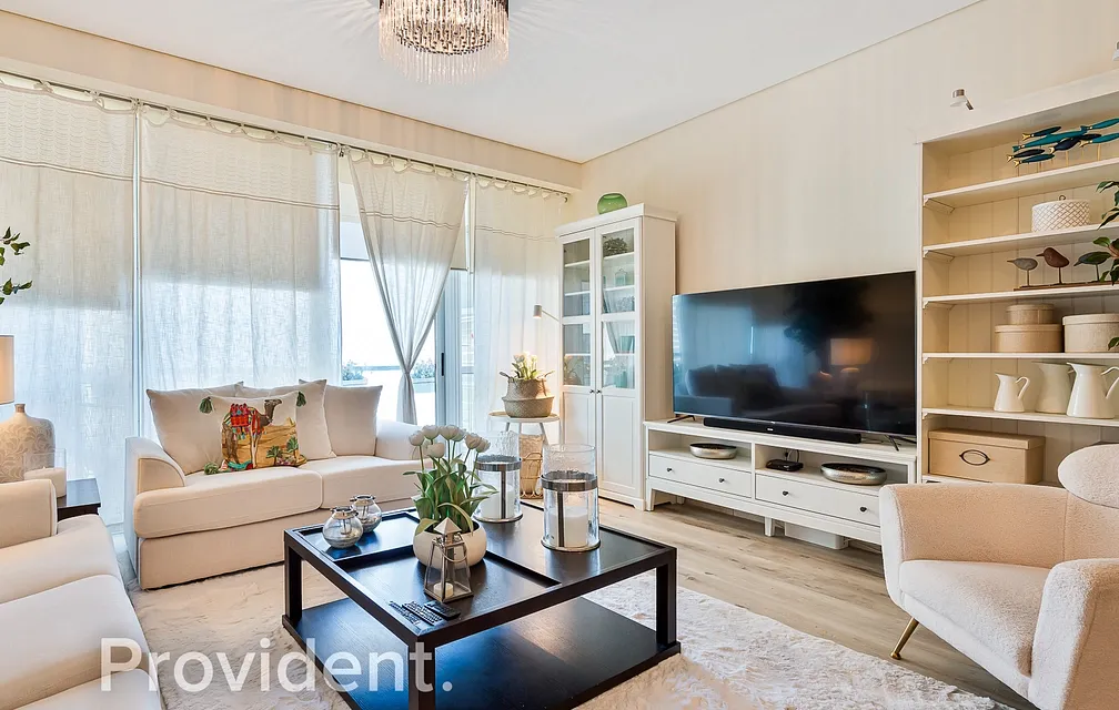 Apartment - Provident Estate