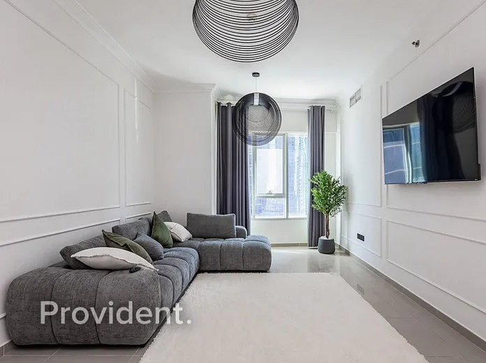 Apartment - Provident Estate